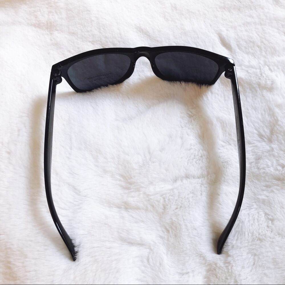 Nova Black Unisex Kids Sunglasses - Picture 9 of 10